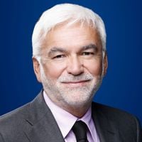 Audiences radio : La co-diffusion de "L'heure des pros" de CNews avec Pascal Praud a-t-elle continué à dynamiter Europe 1 ?