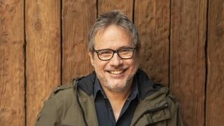 "Un bonjour, vous ne pouvez pas le refaire" : Philippe Gougler raconte les coulisses de ses rencontres dans "Des trains pas comme les autres" sur France 5