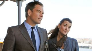 "On va répondre une bonne fois pour toute à leur question" : Cote de Pablo (Ziva) fait des révélations sur le spin-off de "NCIS" qu'elle prépare avec Michael Weatherly (Tony)