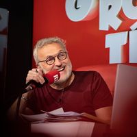 "Il est insupportable !" : Un auditeur des "Grosses têtes" exaspéré appelle l'émission de RTL pour se plaindre de Christophe Beaugrand