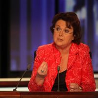 Christine Boutin renonce à son salaire et admet "plier sous le poids de la tourmente médiatique"