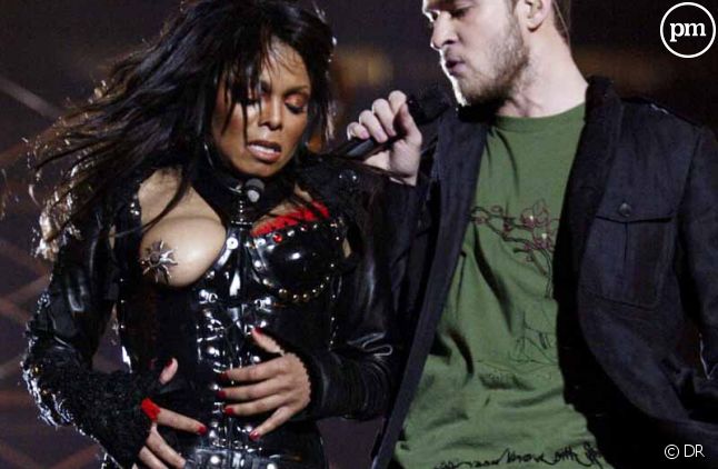 Janet Jackson et Justin Timberlake lors du Super Bowl en 2004