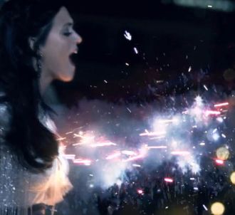 Katy Perry dans le clip de 'Firework'