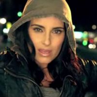 Clip : Nelly Furtado déçoit avec "The Night Is Young"