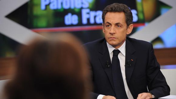 Espionnage de journalistes : Claude Guéant et le patron du contre-espionnage portent plainte