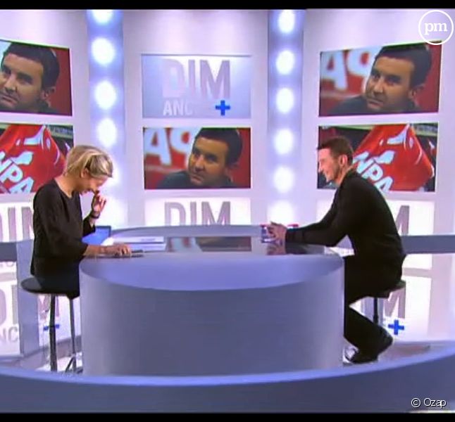 Anne-Sophie Lapix et Olivier Besancenot le 7 novembre 2010 sur Canal+.