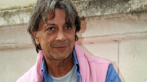 Hervé Vilard : "Il faut que Nicolas Sarkozy se casse"