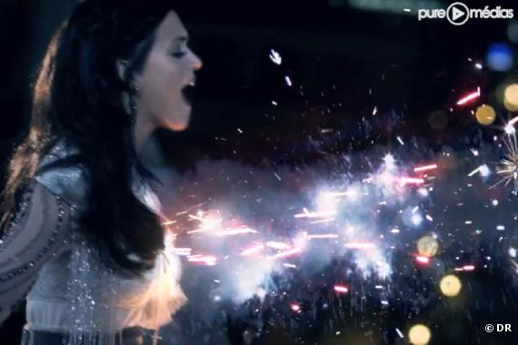 Katy Perry dans le clip de "Firework"