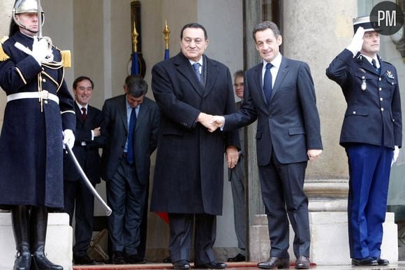 Nicolas Sarkozy reçoit Mohammed Hosni Moubarak le 9 février 2009.