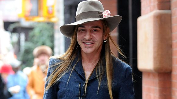 John Galliano renvoyé devant le tribunal pour "injures raciales"
