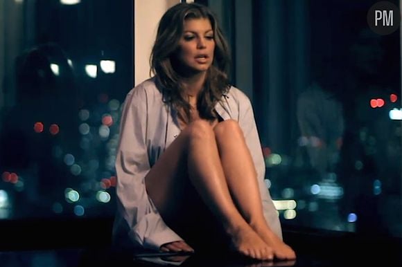 Fergie dans le clip "Just Can't Get Enough" des Black Eyed Peas