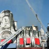 L'Elysée-Montmartre en partie détruit par un incendie