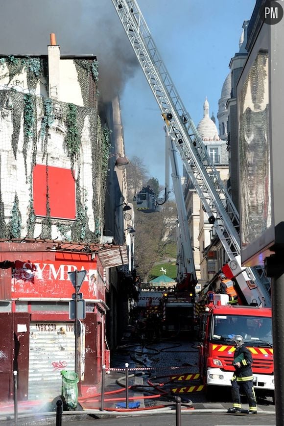 L'incendie de la salle de l'Elysée Montmartre, le 22 mars 2011 à Paris