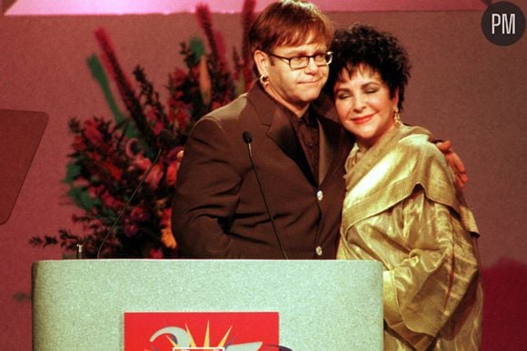 Elizabeth Taylor avec Elton John en 1996.