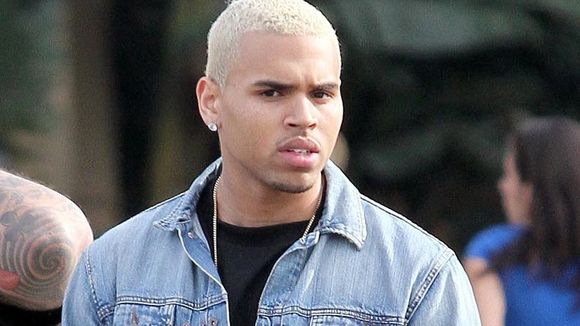 Bien qu'il ait saccagé sa loge, Chris Brown est réinvité sur ABC