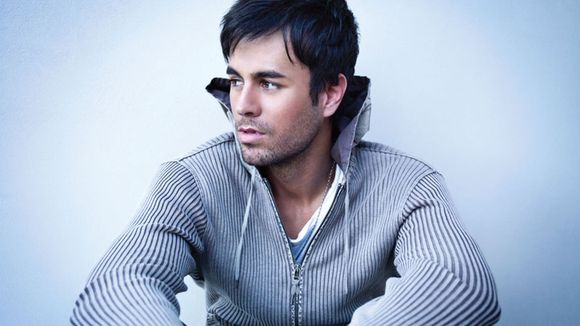 Enrique Iglesias se retire de sa tournée commune avec Britney Spears !