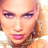 Jennifer Lopez dévoile son nouveau single, "I'm Into You"