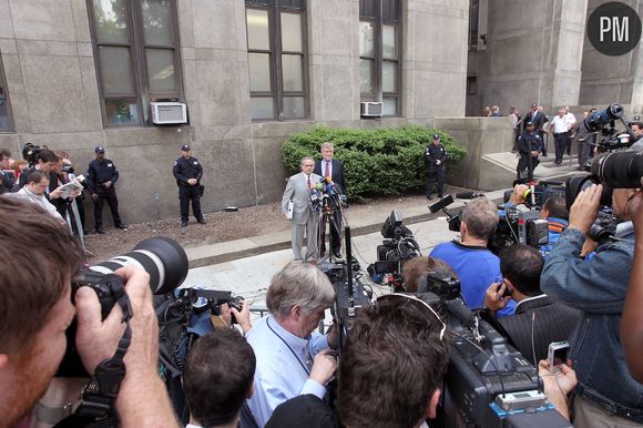 Les avocats de DSK parlent à la presse après l'audience, le 6 juin 2011 à New York.