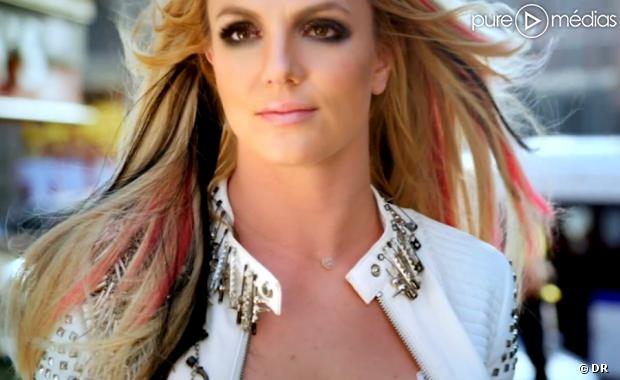 Britney Spears dans le clip de "I Wanna Go"