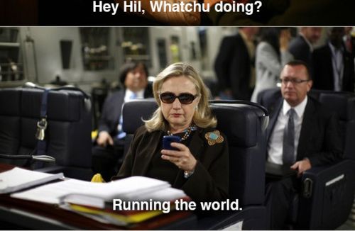 Hillary Clinton, reine du SMS - et star d'Internet