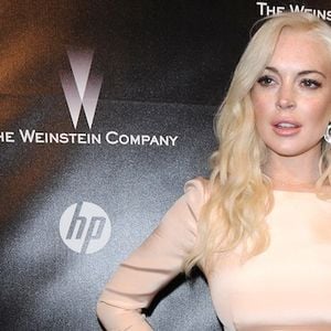 Les personnages de Lindsay Lohan et Charlie Sheen seront assassinés dès le début de "Scary Movie 5"