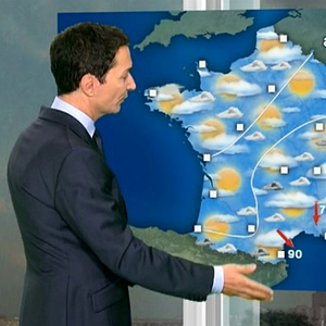 Philippe Verdier dispo d'un sutdio plus grand pour sa nouvelle météo.