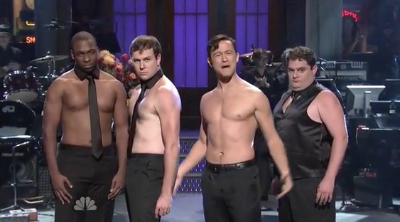 Zapping : Joseph Gordon-Levitt enlève le haut dans "SNL" en hommage à "Magic Mike"