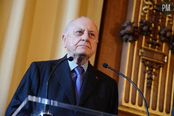 Pierre Bergé souhaite se désengager du mensuel gay et lesbien Têtu.