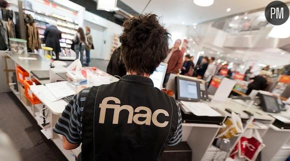 Un vendeur à la FNAC de Nice