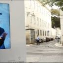 Le nouveau Galaxy Note de Samsung se révélait dans les rues de Lisbonne avec une expérience d'"affiche humaine interactive".