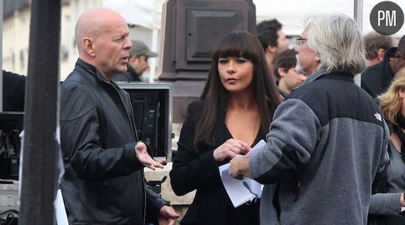 Bruce Willis et Catherine Zeta-Jones ont tourné à Paris une scène de "Red 2" en octobre 2011.