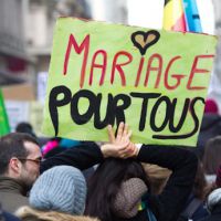 Mariage pour tous : BFMTV et i-Télé critiquées pour avoir préféré le Vendée Globe à la manifestation