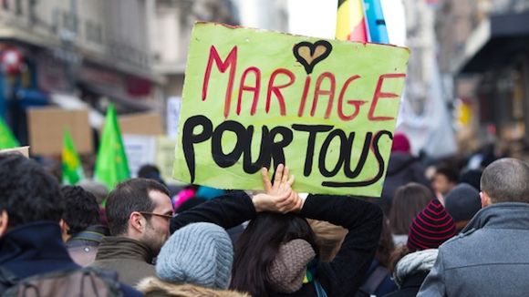 Mariage pour tous : BFMTV et i-Télé critiquées pour avoir préféré le Vendée Globe à la manifestation