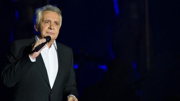 Michel Sardou encourage les jeunes à "quitter la France"