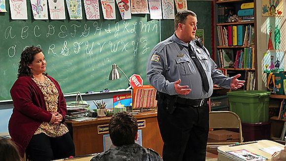 Tornade aux Etats-Unis : CBS déprogramme l'épisode final de la saison 3 de "Mike & Molly"