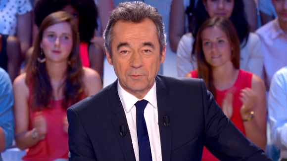 "Grand Journal" : Michel Denisot annonce en direct le nom de son successeur