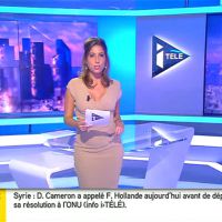 Léa Salamé a fait "péter le décolleté" hier sur i-Télé