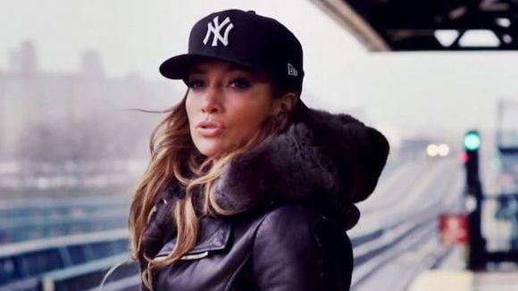 Jennifer Lopez dévoile le clip de "Same Girl"