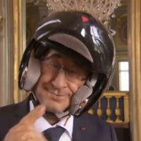 "Les Guignols de l'info" : François Hollande est "Happy" parce qu'il est "Célib"