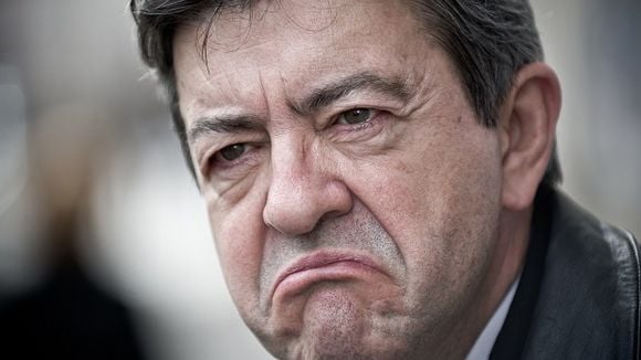 Jean-Luc Mélenchon appelle à "surveiller" et "filmer" les journalistes du "Monde" et de "Libération"