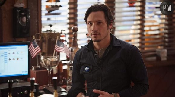 Nick Wechsler évoque la saison 3 de "Revenge"