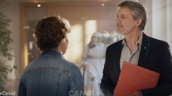 Les stars de Canal+ jouent la comédie dans un clip de rentrée