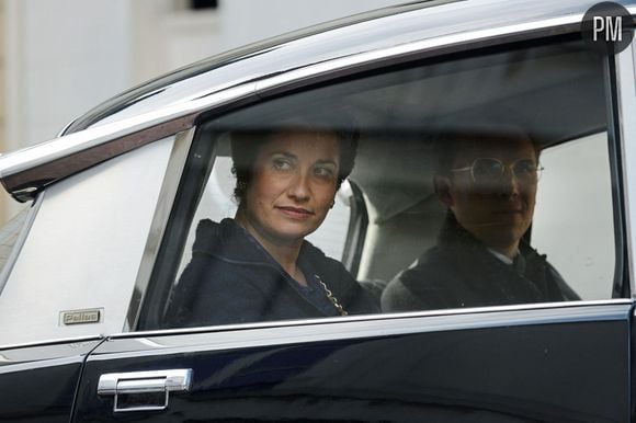 Emmanuelle Devos, dans "La Loi" sur France 2.