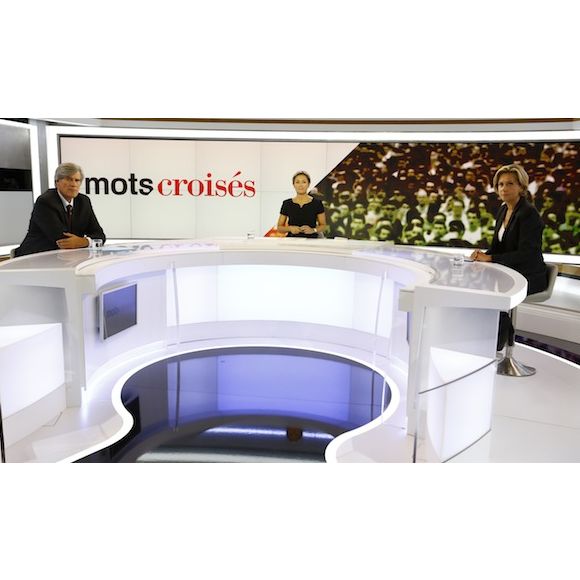 Débuts timides pour la nouvelle formule de "Mots croisés"