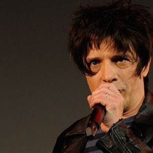 Nicola Sirkis s'en prend à Arthur