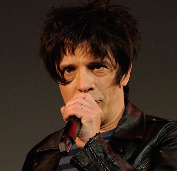 Nicola Sirkis s'en prend à Arthur