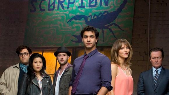 "Scorpion" sur M6 : Comment la chaîne gère-t-elle ses séries ?