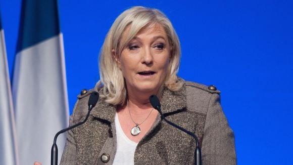 Injures dans "On n'est pas couché" : Le CSA répond à Marine Le Pen