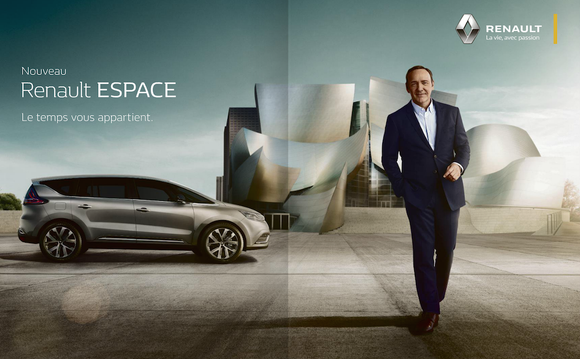 Kevin Spacey pose pour Renault Espace