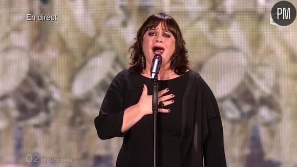 Lisa Angell entre dans le Top Singles français